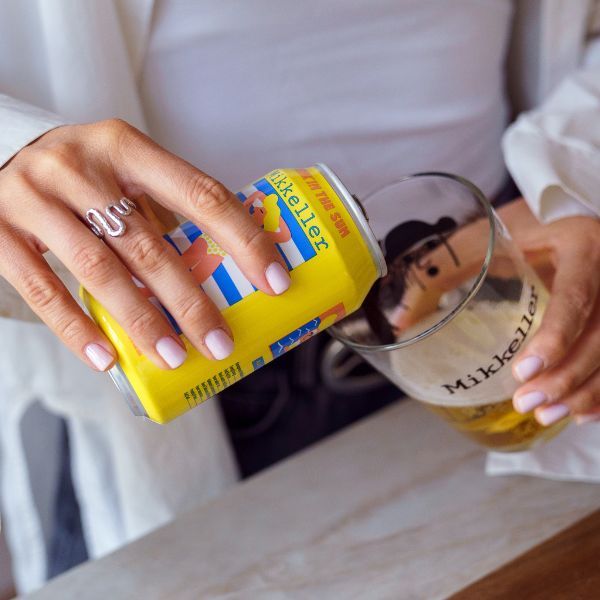 MIKKELLER non alcoholic craft WHEAT ALE Drink'in the Sun 0,3% birra analcolica artigianale lattina 33 cl - immagine 3